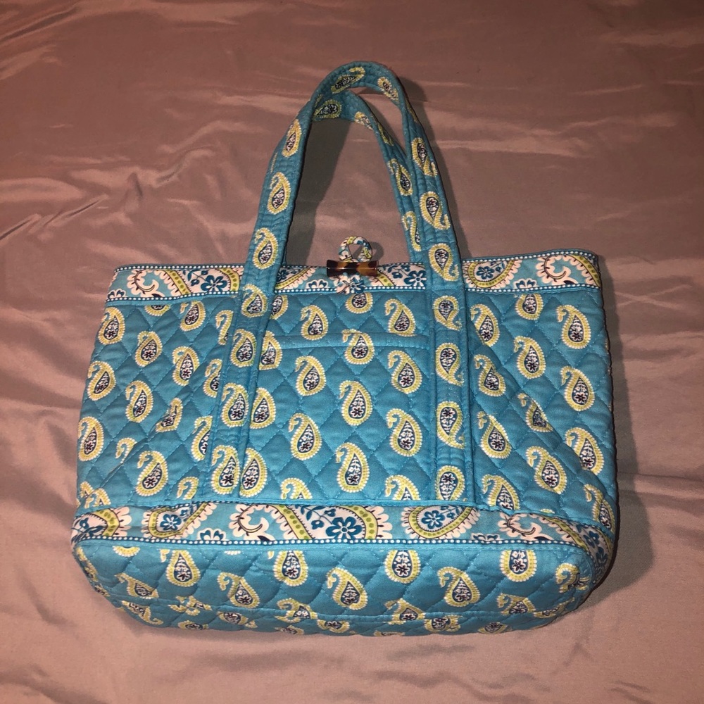 Vera Bradley purse never been used